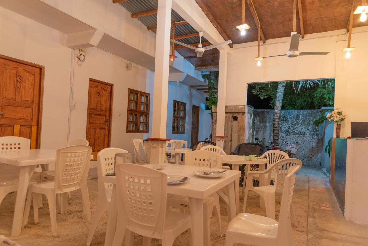 Chao Guest House Maafushi Exterior photo